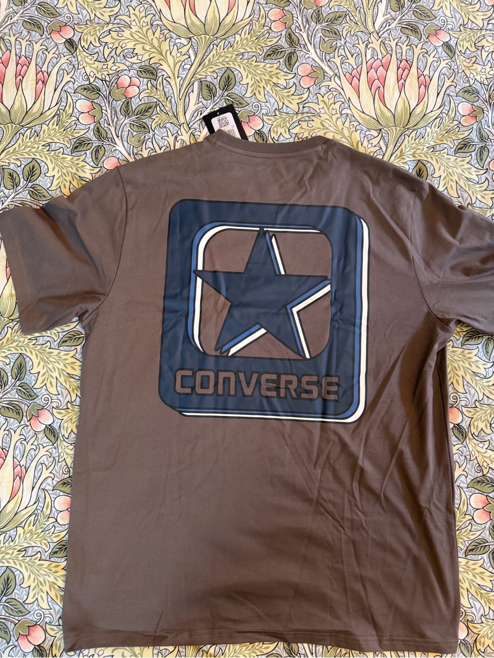 Converse Men's Short-Sleeve Crew T-Shirt in Brown